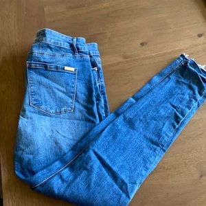 WHBM The Skinny distressed stretchy jeans - size 6